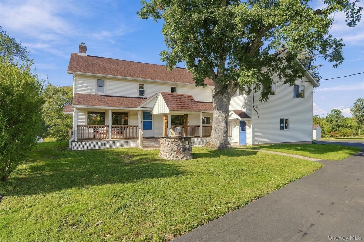1720 updated farmhouse combines history with modern amenities
