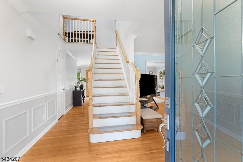 Entryway staircase