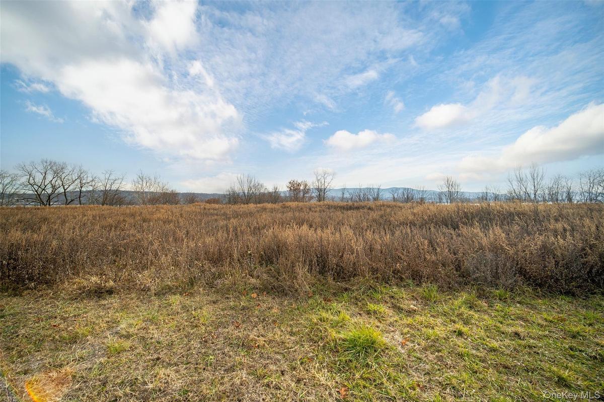 View of nature featuring a rural view