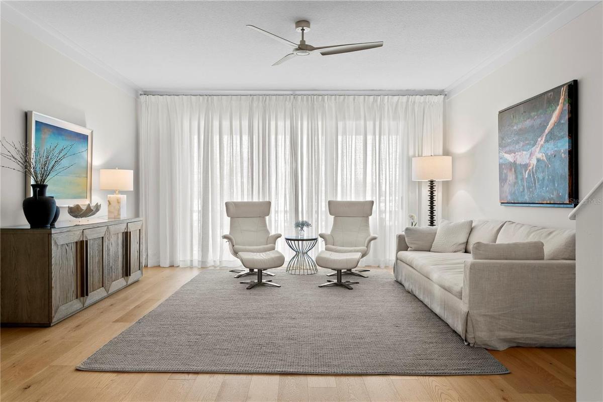 2nd level living room