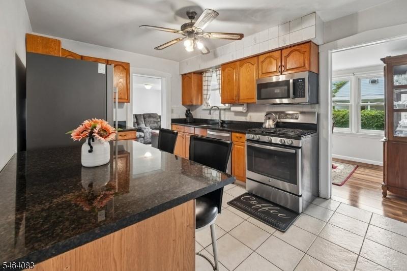 Kitchen 1 of 3