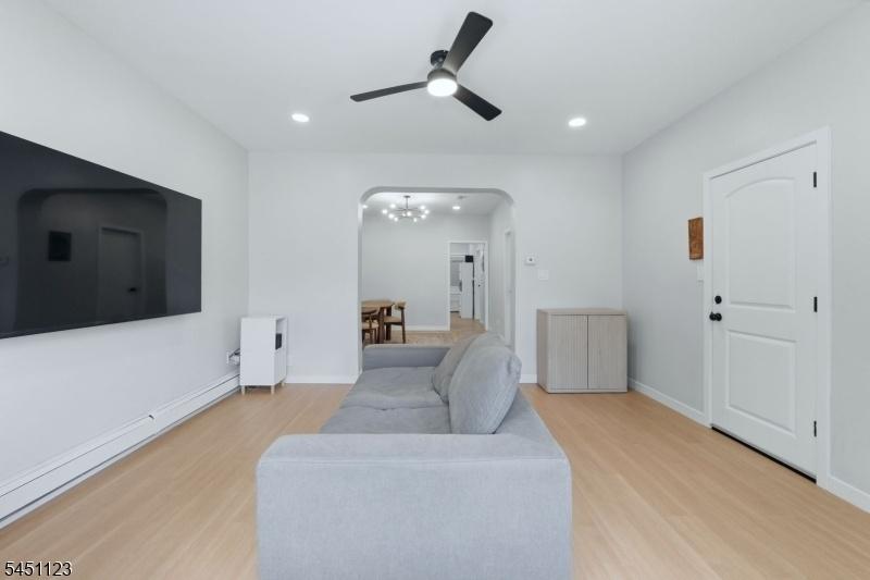 1st Fl living room