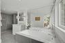 Guest en-suite bathroom