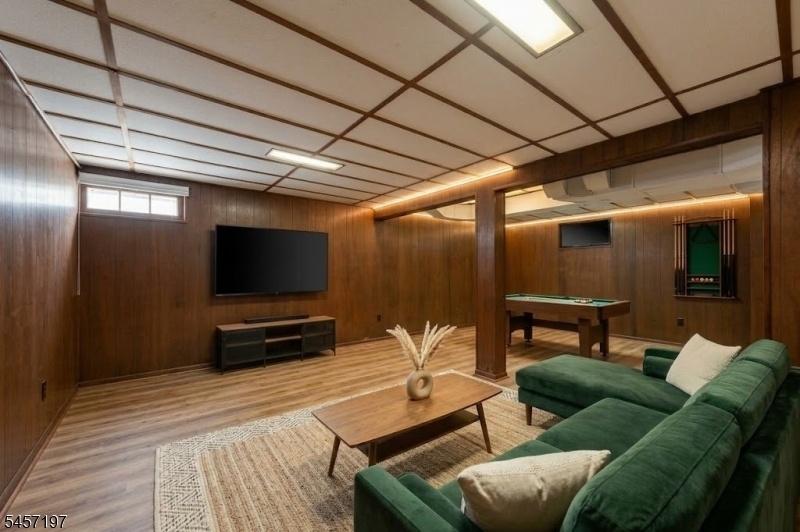 Basement (Staged)