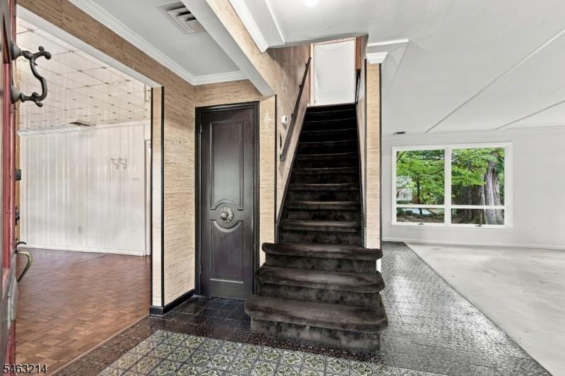 Center Stairs