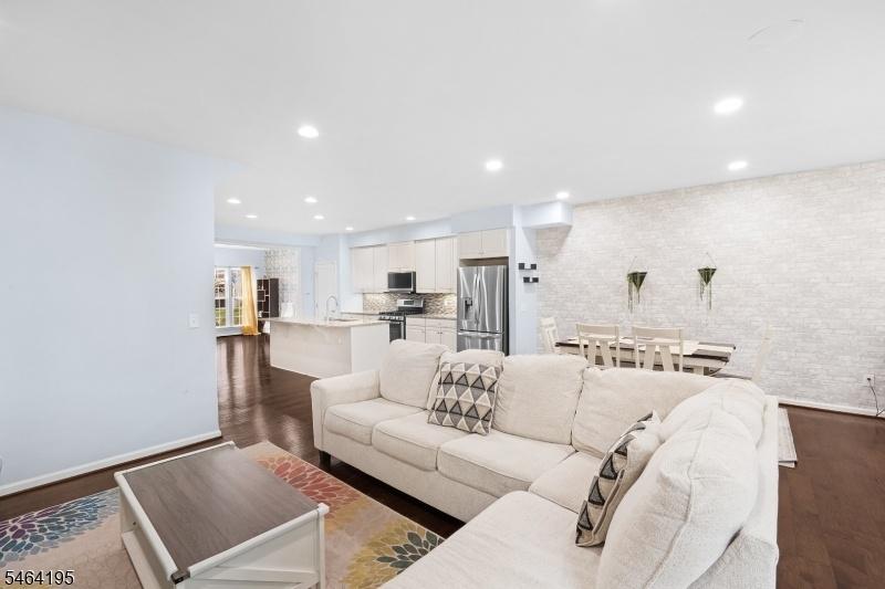 Great Entertaining Space