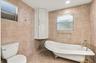 Guest house Primary bath