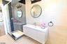 2nd floor full bathroom