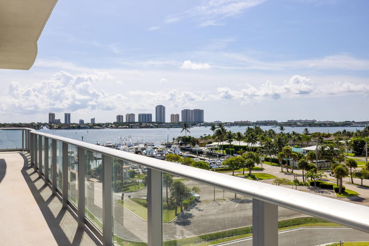 Wrap-around Balcony