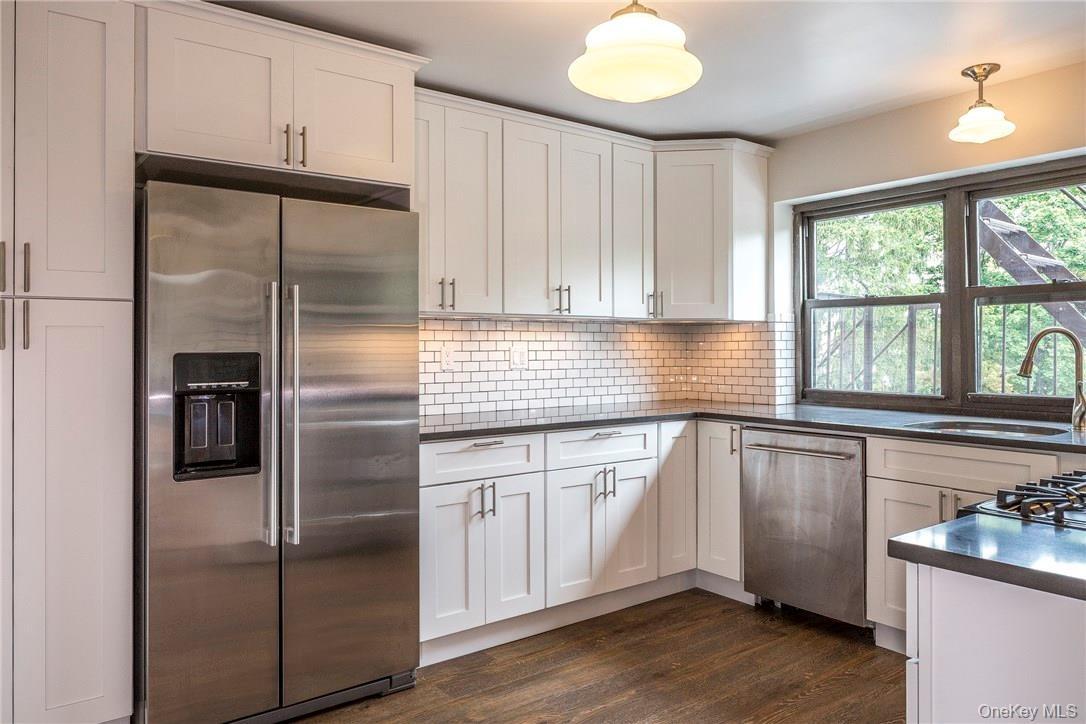 Stunning New kitchen with abundant counter and storage space.