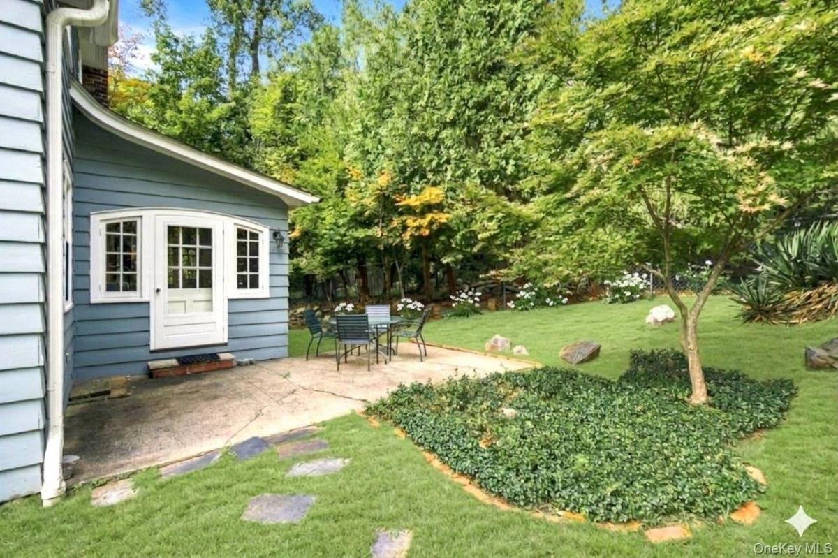 Charming private garden and patio.