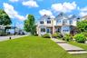 Beautifully laid out end unit with 3 exposures
