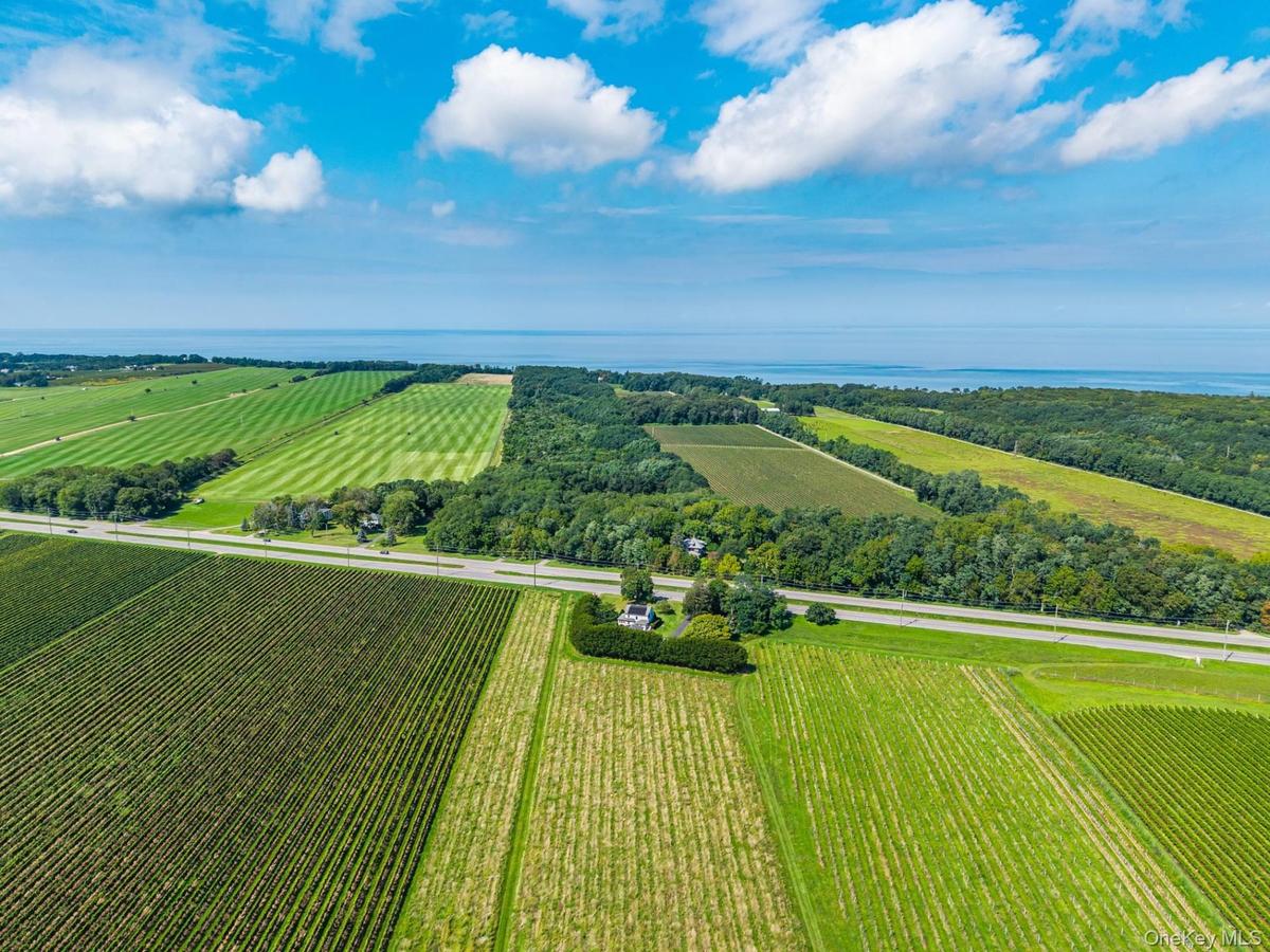 29400 County Road 48, Peconic