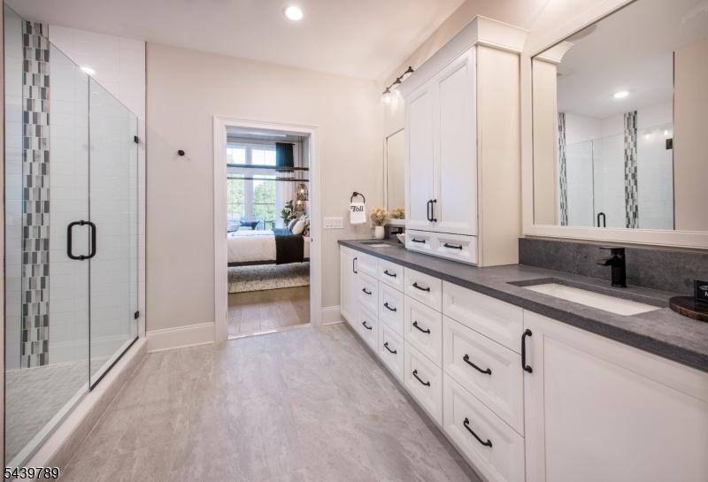 Model Home Primary Bath