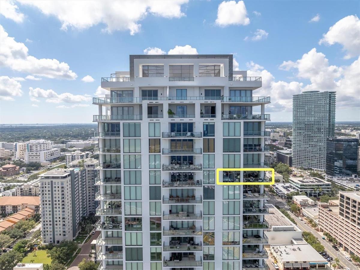 Modern luxury high-rise condo Unit 3003.