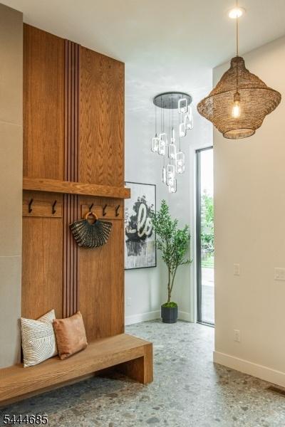 Entry bench
