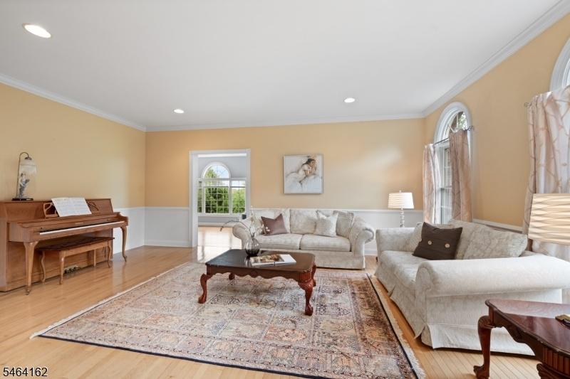 HARDWOOD FLOORS