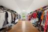 20 FT WALK-IN CLOSET