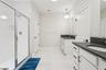 En suite bath