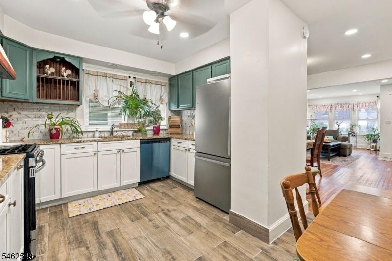 1st floor kitchen