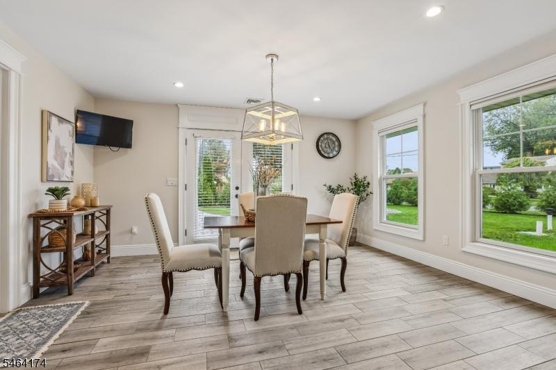 Dining Rm