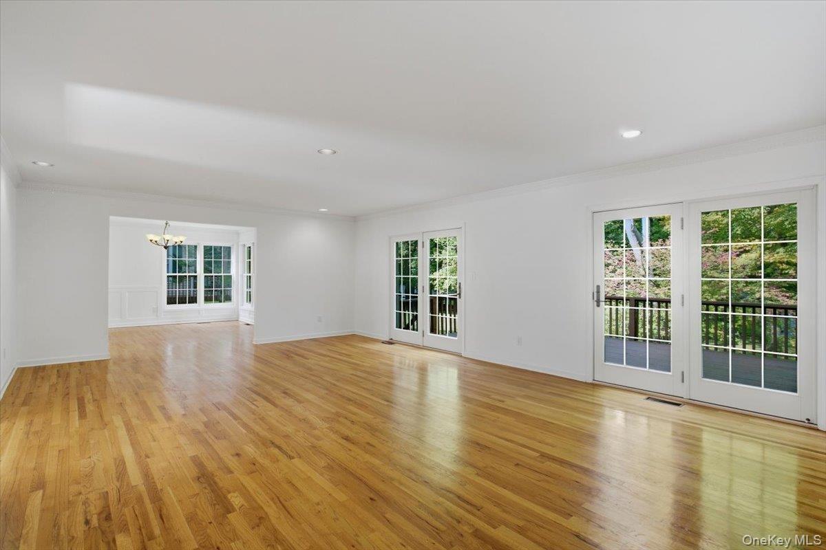Living Room/dining Area