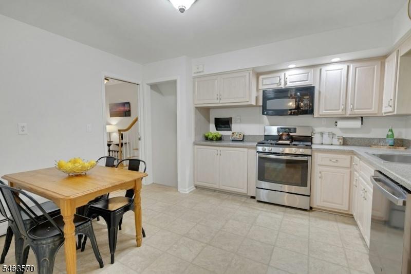 Eat in Kitchen