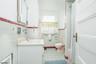 APARTMENT B MAIN BATHROOM