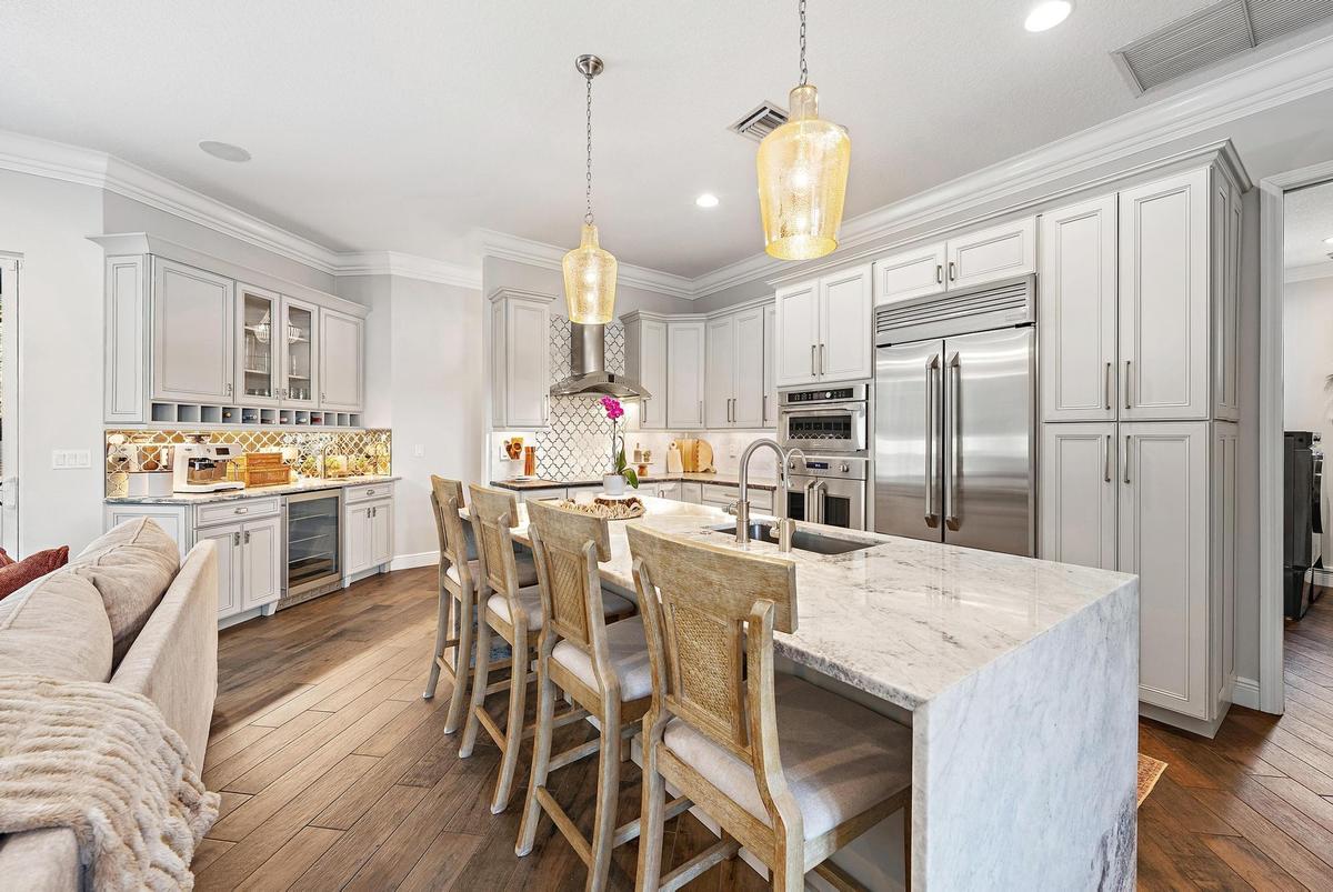 The Kitchen of your Dreams Awaits you!