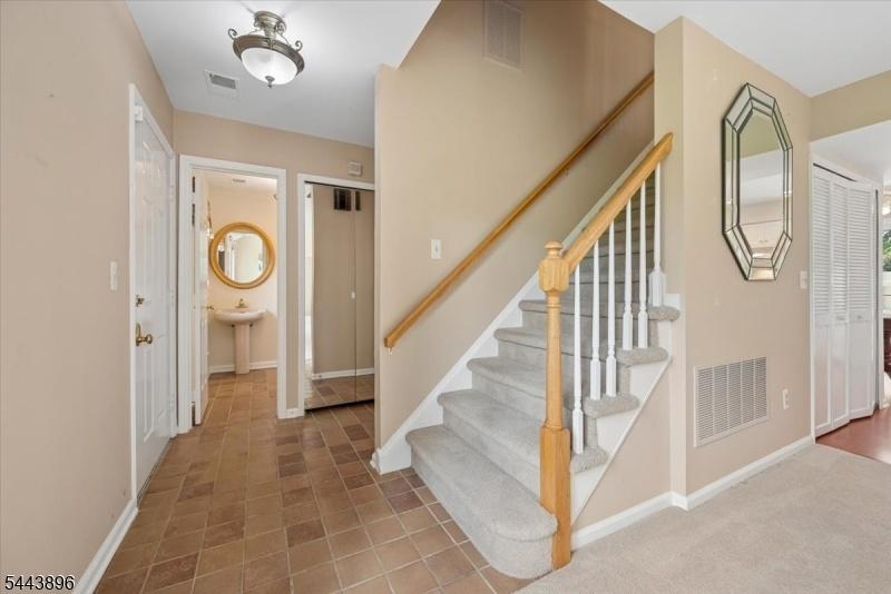 Foyer / Powder Room