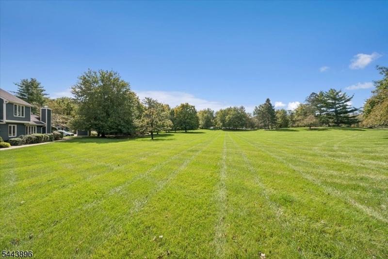 Expansive Views!!