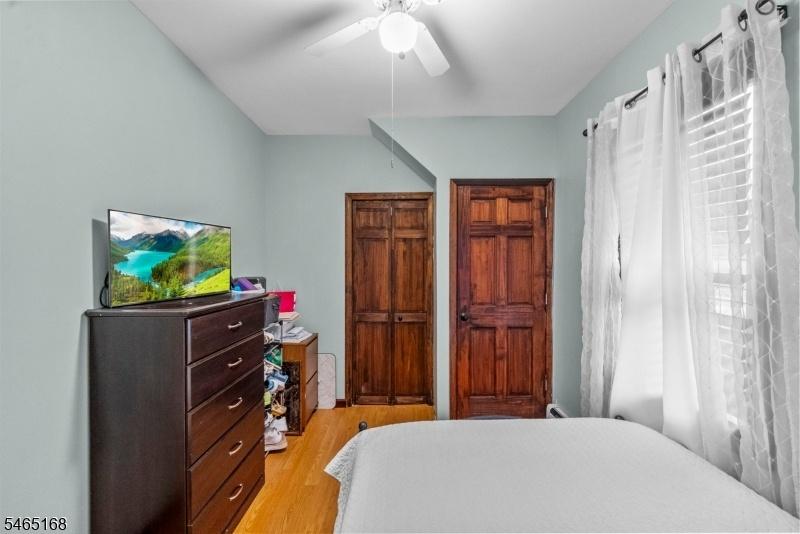 unit 1 bed