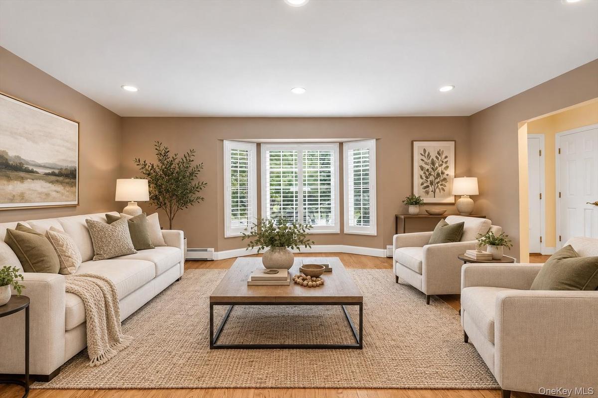 Living room virtually staged