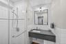 Beautiful full bathroom