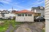 detached garage