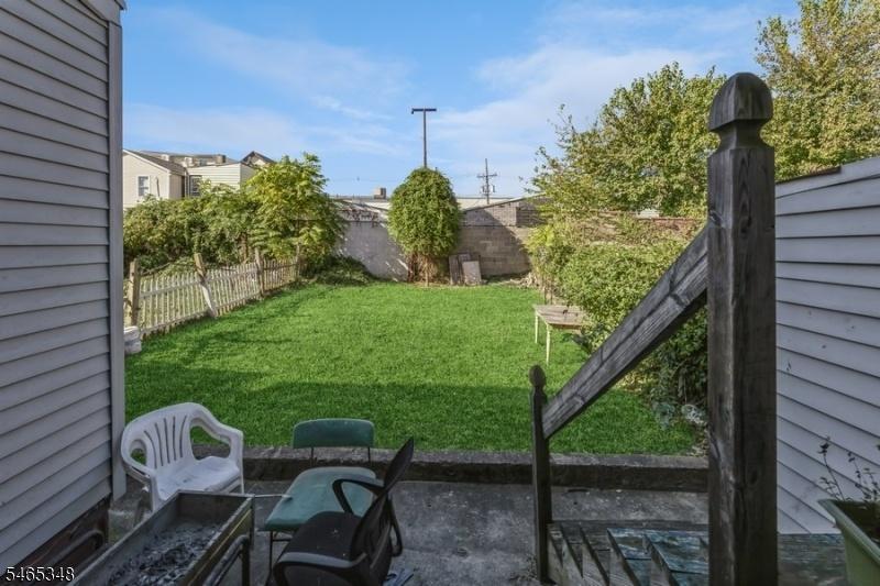 YARD