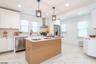 Quartz Island for Easy Dining