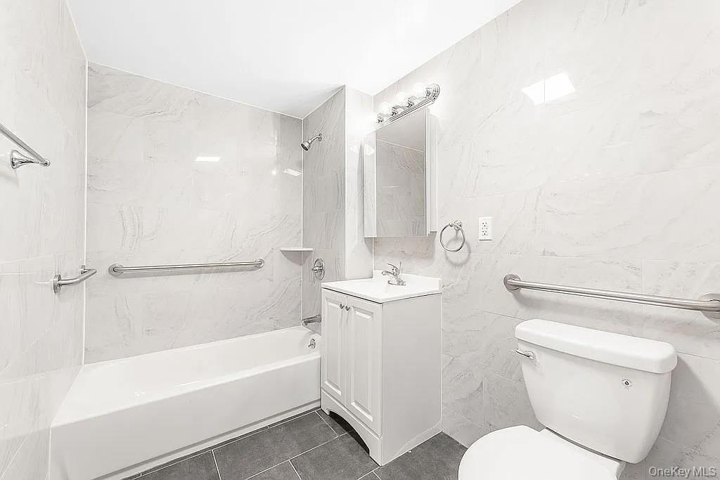 1st Floor 1BR