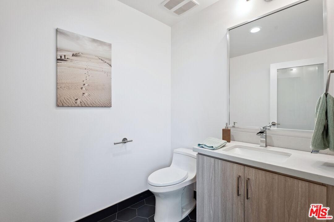 Guest bathroom