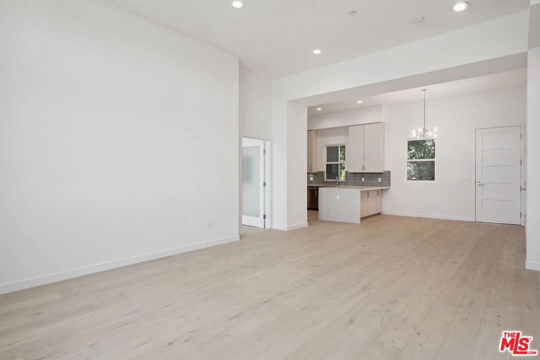 Living into Dining area/Kitche