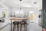 Kitchen with Breakfast Bar/Isl