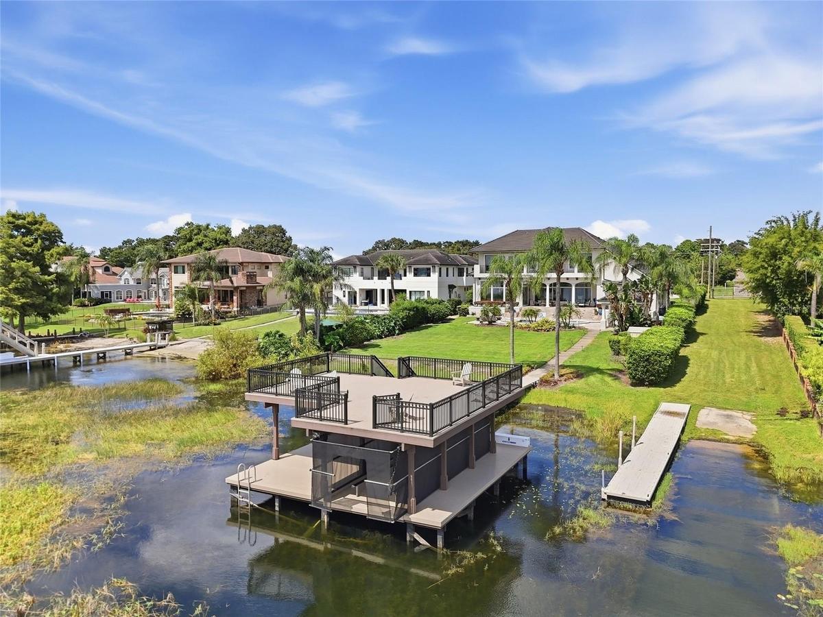 2-STORY DOCK