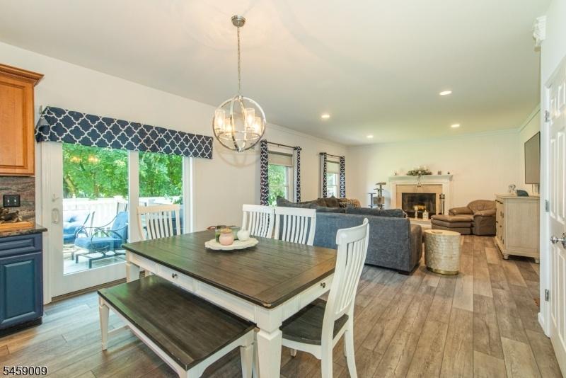 Breakfast Room