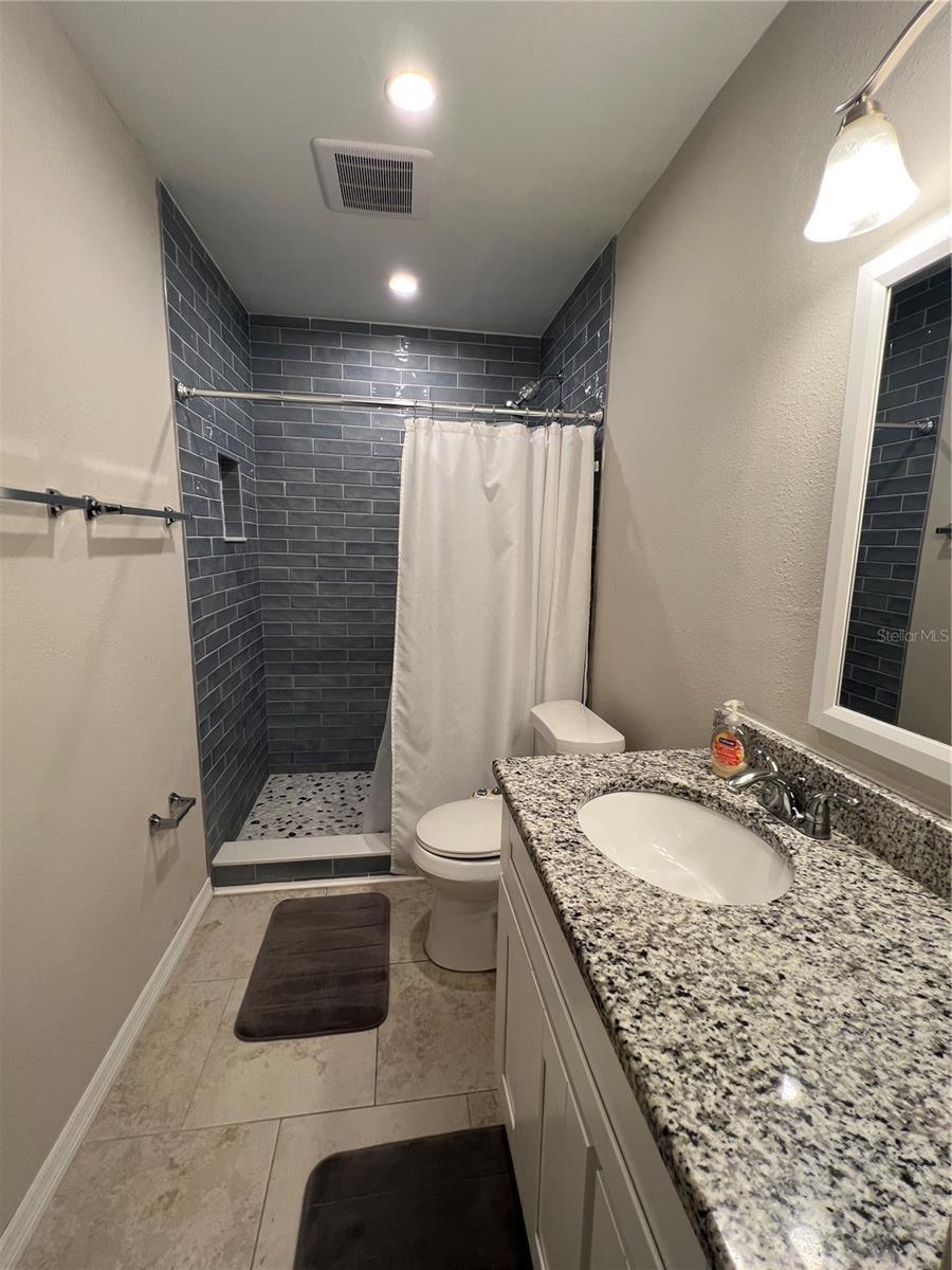 Primary Bedrooms Bath Room
