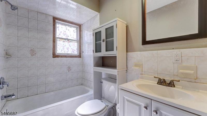 U1 Bath