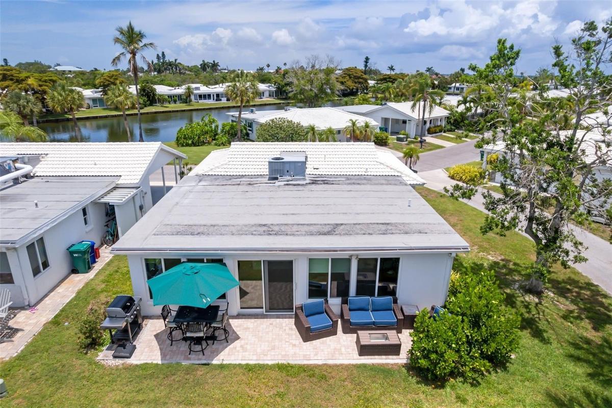 Spacious lanai