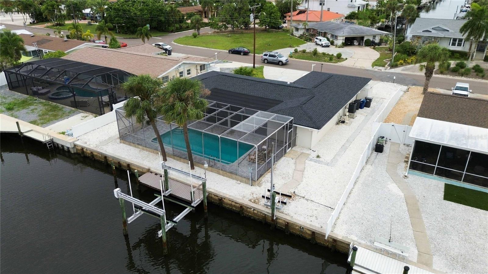 3 miles from Anna Maria Island and Beaches