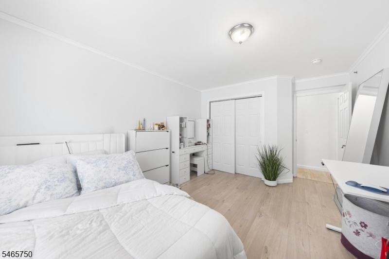 3RD FLOOR BEDROOM