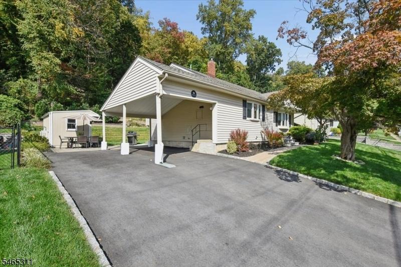 Driveway with car port