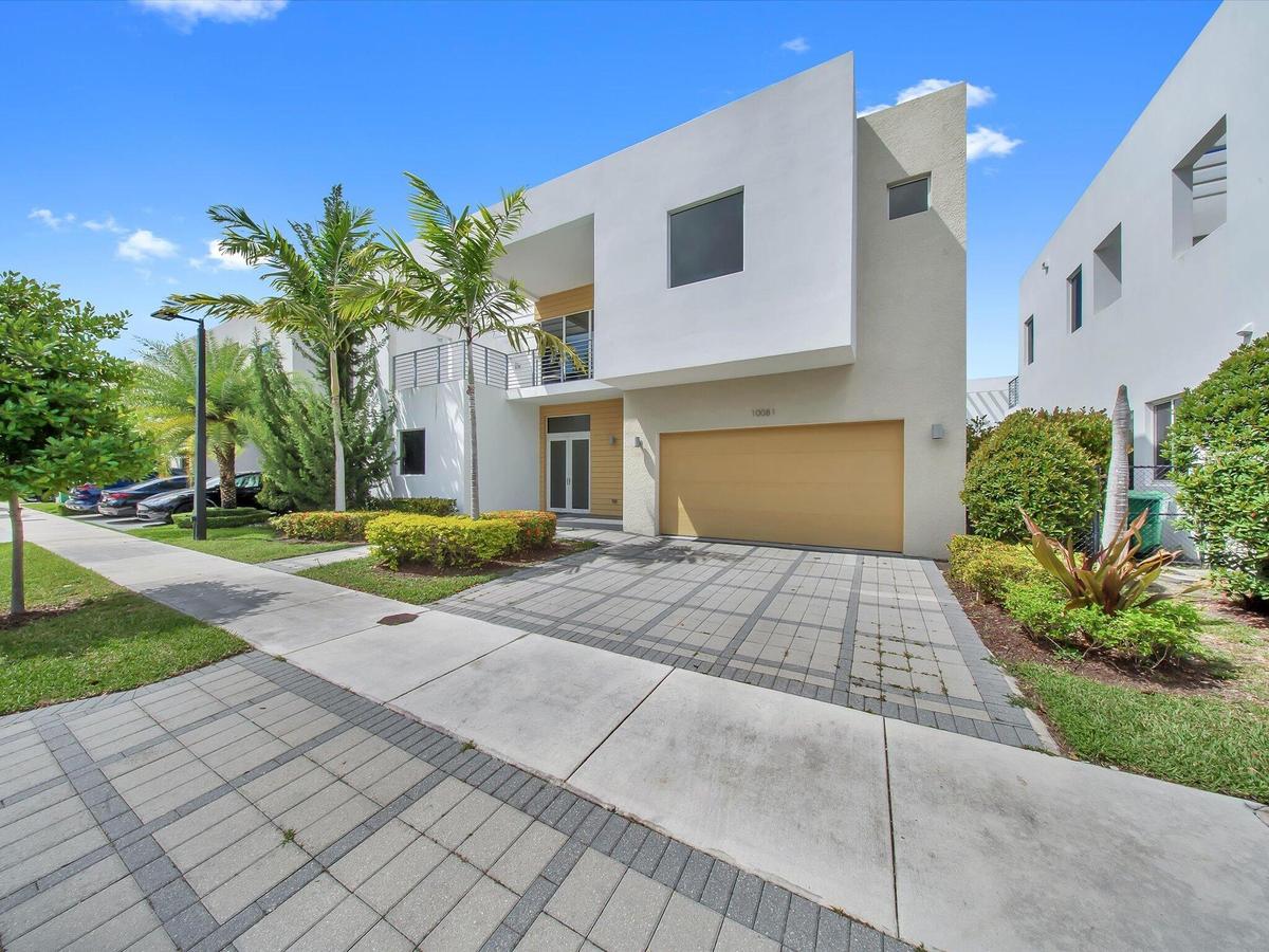 BEAUTIFUL HOME DORAL 60